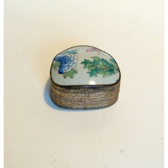 Porcelain Fragment Trinket Box Blue Peony and Butterfly - Picture 2 of 8